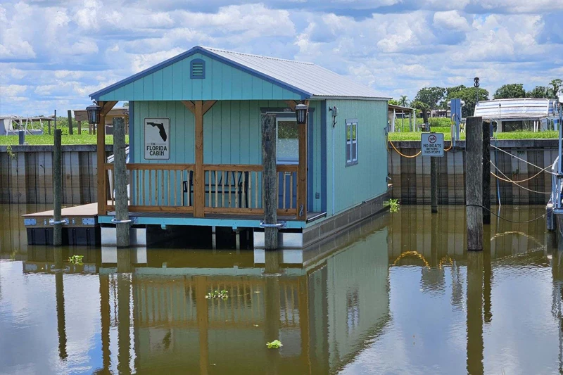 New Floating Cabin